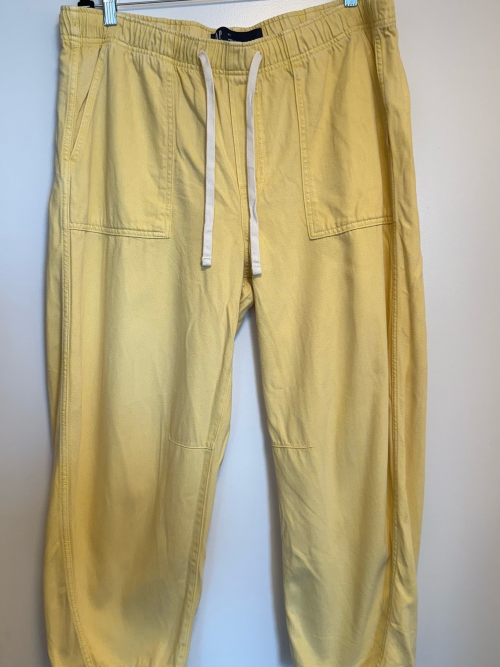 Gap Mid-Rise Barrel Jeans